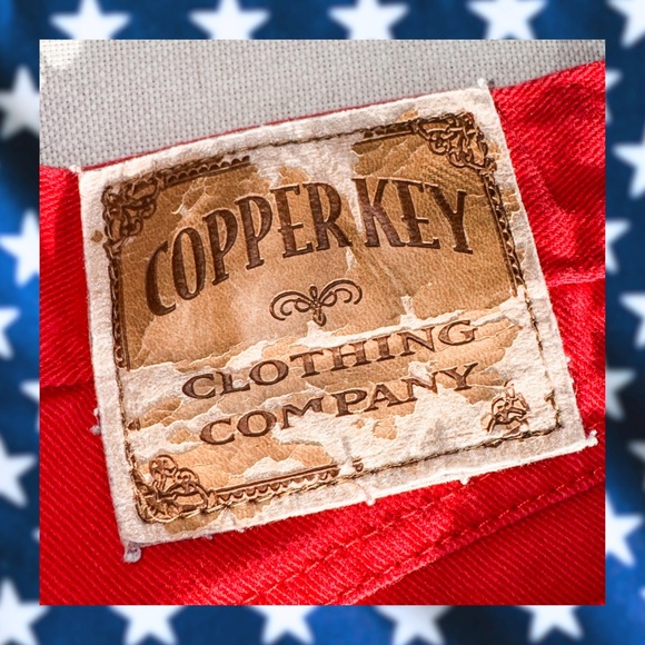 Vintage High Waist Denim Shorts ⚡️ Size 9 ⚡️Red High Waist Shorts ⚡️ Copper Key - Picture 4 of 4